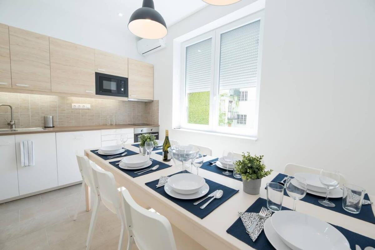 Trendy Central Apartment At Castle Budapeste Exterior foto