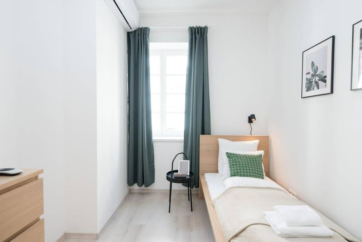Trendy Central Apartment At Castle Budapeste Exterior foto