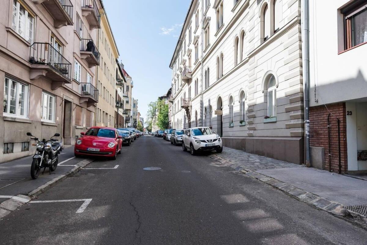Trendy Central Apartment At Castle Budapeste Exterior foto