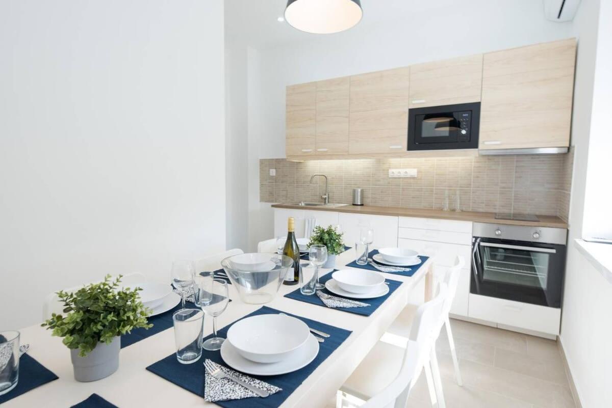 Trendy Central Apartment At Castle Budapeste Exterior foto
