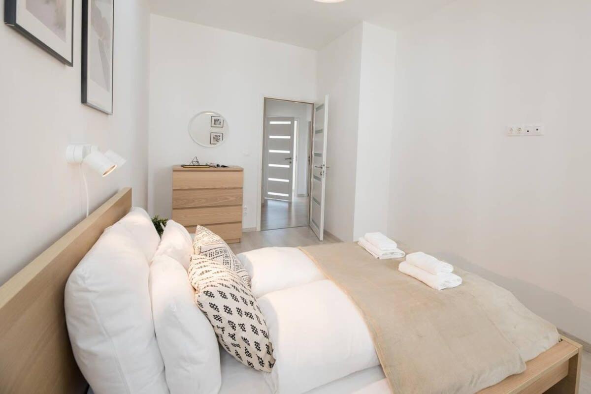 Trendy Central Apartment At Castle Budapeste Exterior foto