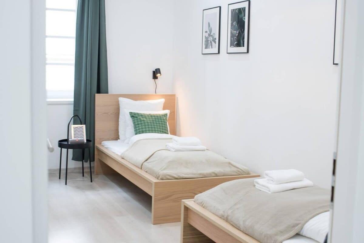 Trendy Central Apartment At Castle Budapeste Exterior foto